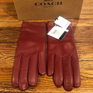 Coach Sheep Leather Tech Gloves in Cherry Size 7.5